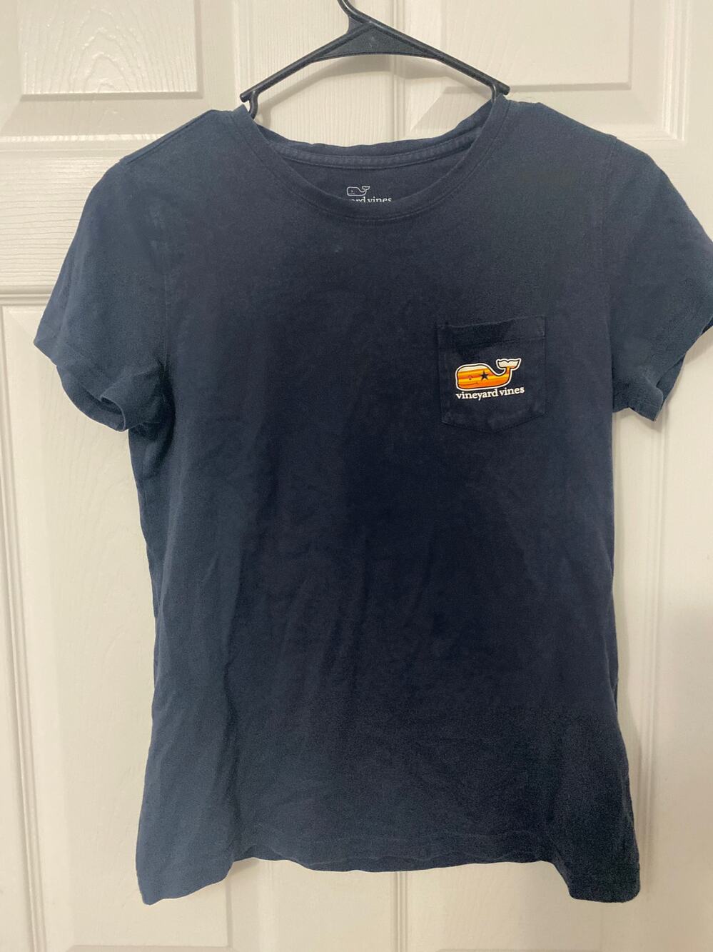 Vineyard vines pocket tee size Xs